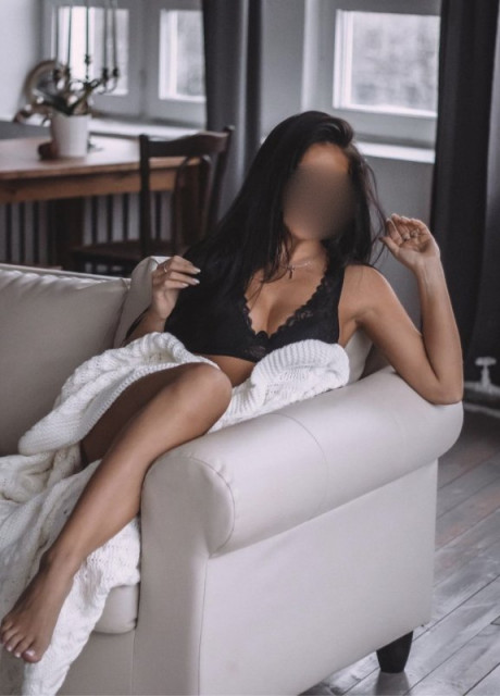 Извращенная онлифанщица ❤️Юлия ❤️ активно глотает хуй в Перми